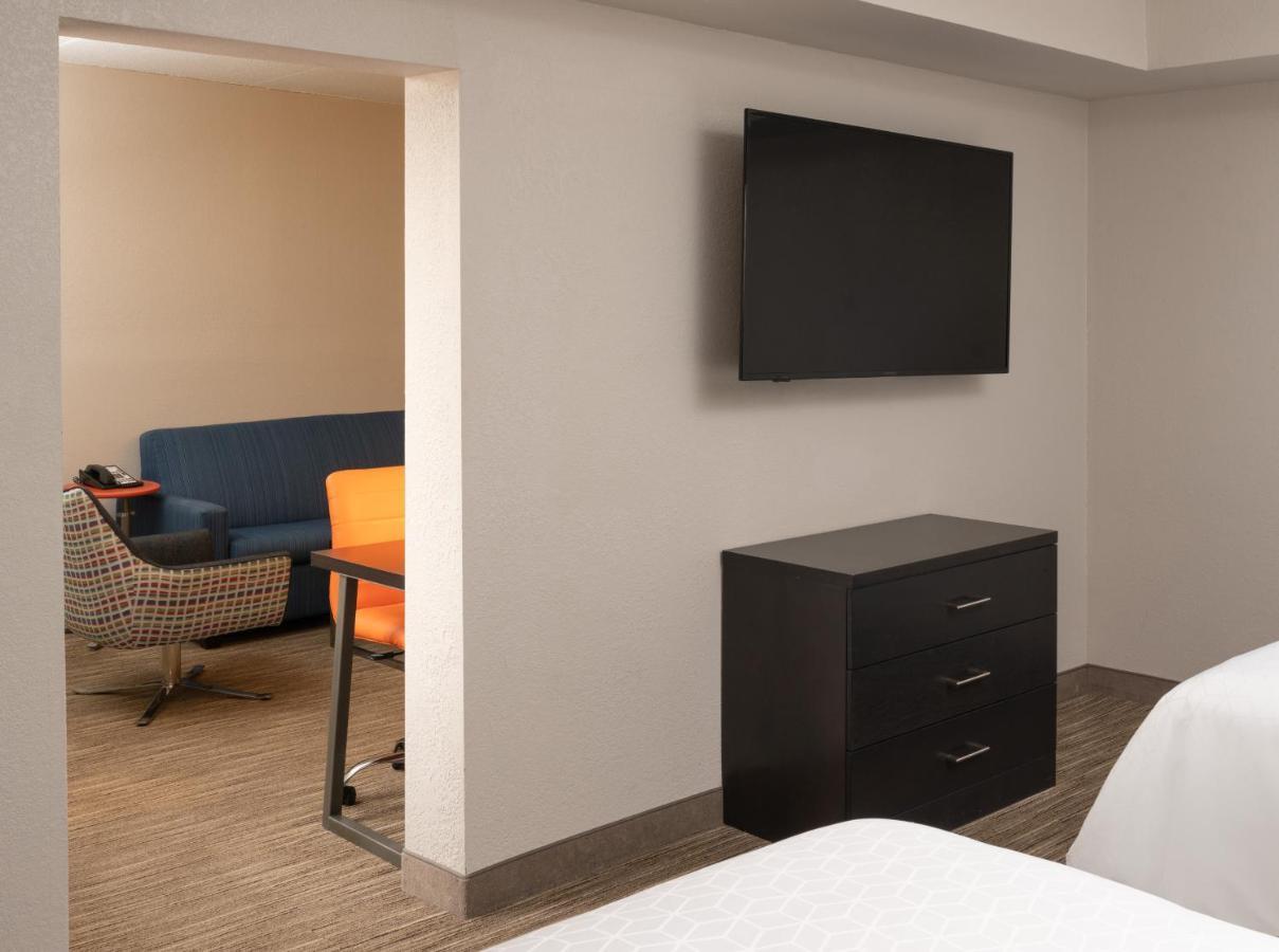Holiday Inn Express Rochester - Greece By Ihg Exterior photo
