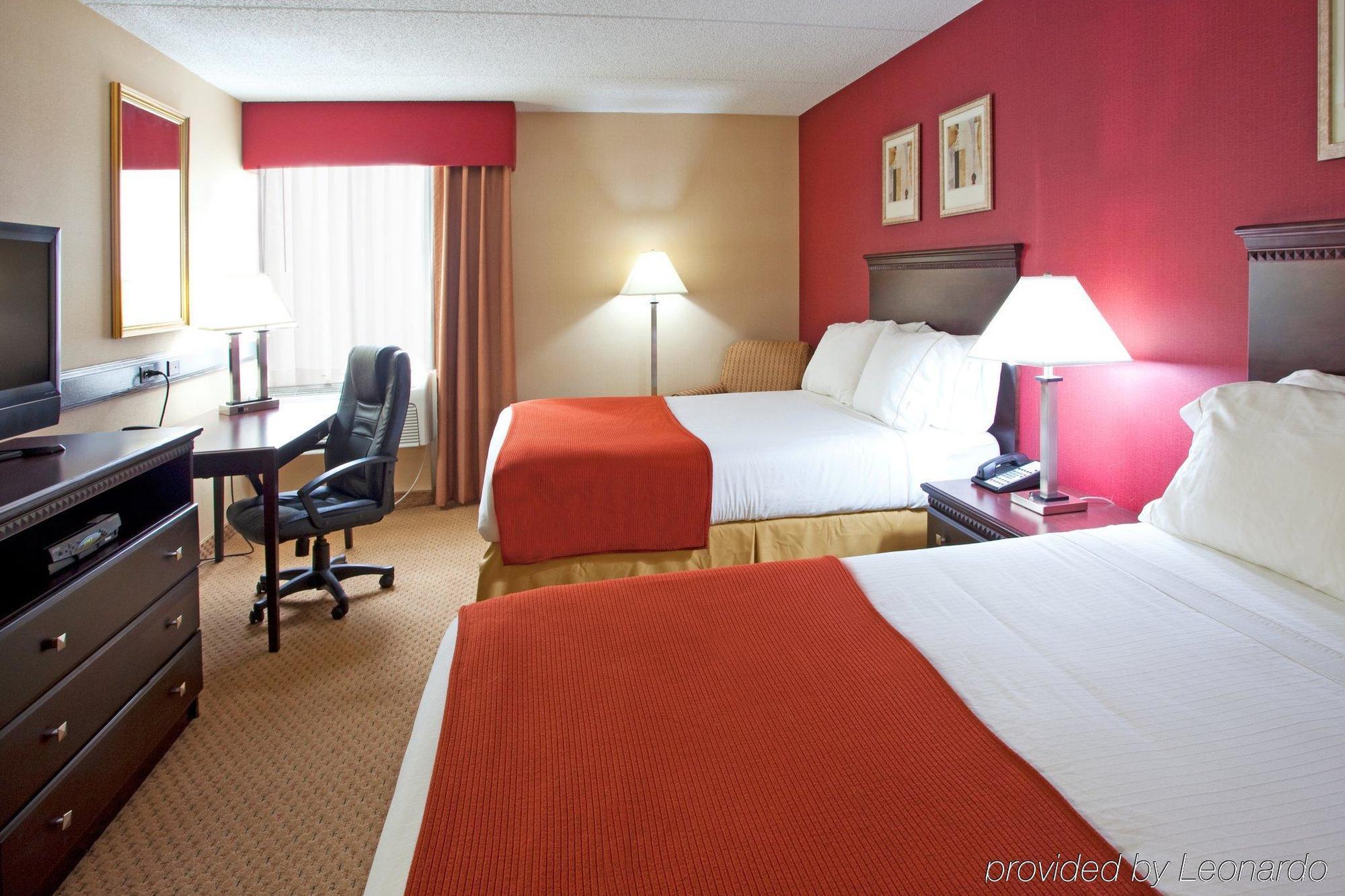 Holiday Inn Express Rochester - Greece By Ihg Room photo