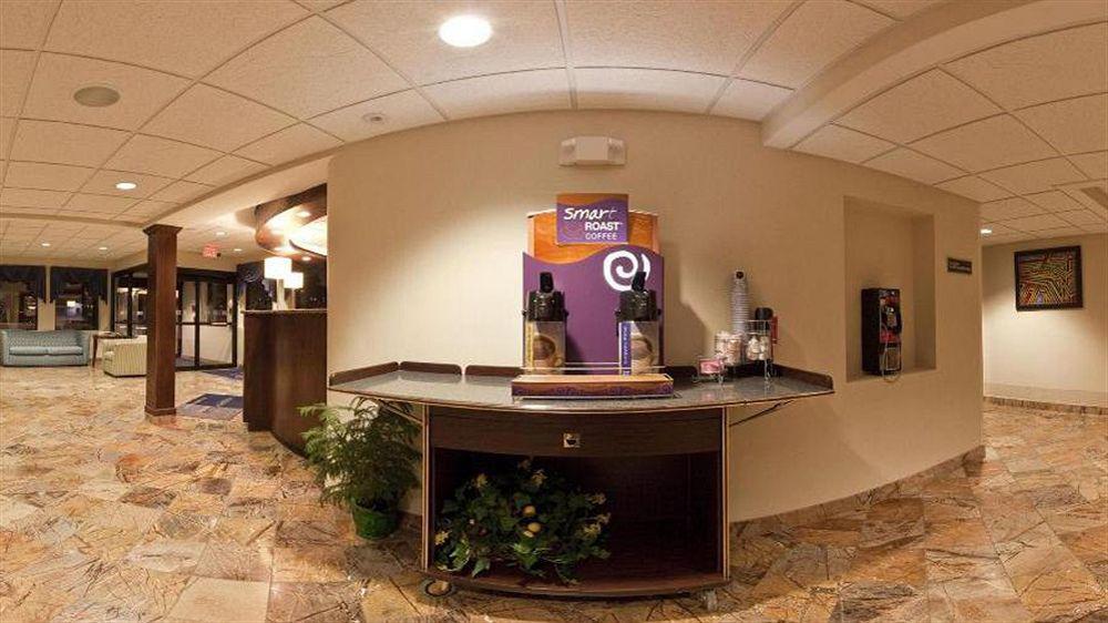 Holiday Inn Express Rochester - Greece By Ihg Exterior photo